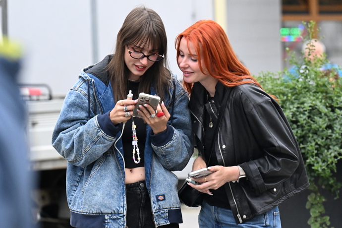 FOTO: Aneta Zicklerová a Viktorie Kalivodová. – stránka 30