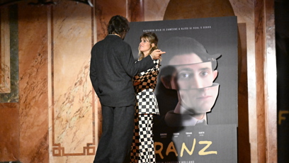 FOTO: Emma Smetana a její partner Jordan Haj.