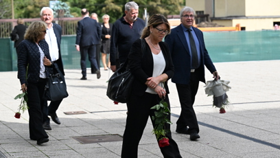 FOTO: Přátelé a kolegové se přišli naposledy rozloučit s režisérem Petrem Obdržálkem.