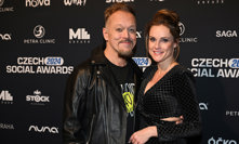 Viktor Dyk dorazil v doprovodu své partnerky Radky.