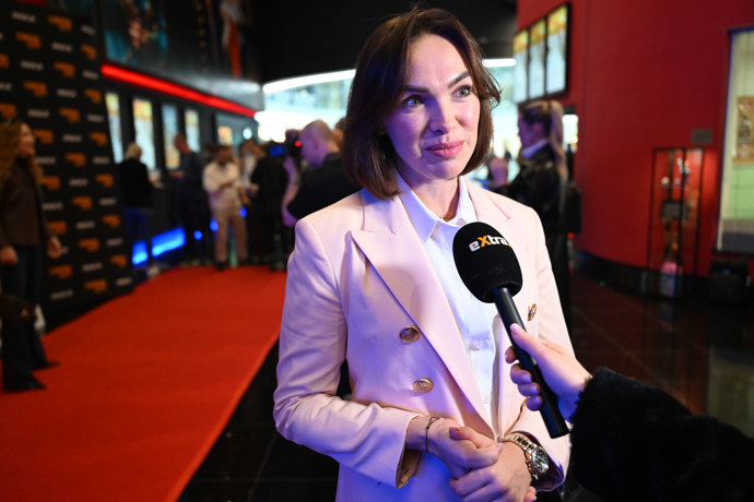 FOTO: Kamila Nývltová na premiéře filmu Jedna bitva za druhou. – stránka 4