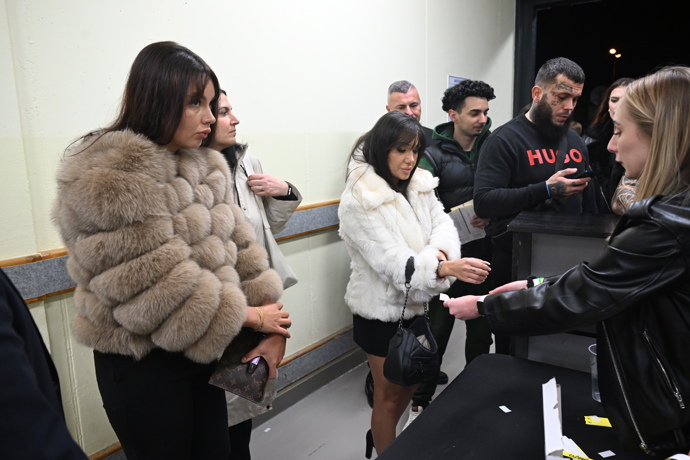 FOTO: Leo Beránek dorazil v doprovodu své snoubenky. – stránka 7