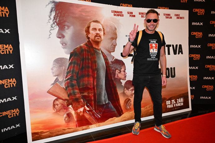 FOTO: Jan Tuna na premiéře filmu Jedna bitva za druhou. – stránka 4