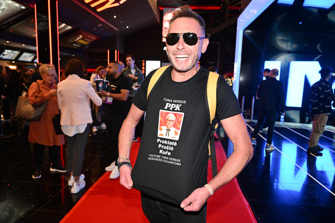 FOTO: Jan Tuna na premiéře filmu Jedna bitva za druhou. – stránka 2