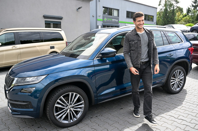 FOTO: Jan Solfronk si převzal auto. – stránka 7