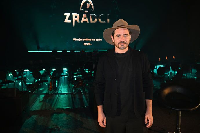 FOTO: Vojta Kotek je fešák. – stránka 25