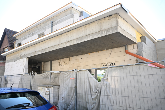 FOTO: Nová vila Zdeňka Hřiba. – stránka 15