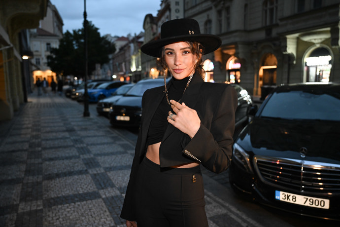 FOTO: Daniela Zálešáková vypadá skvěle. – stránka 16