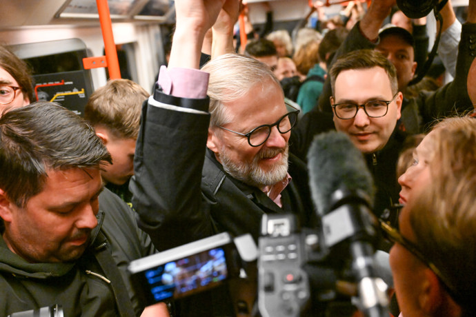 FOTO: Petr Fiala se projel metrem. – stránka 88