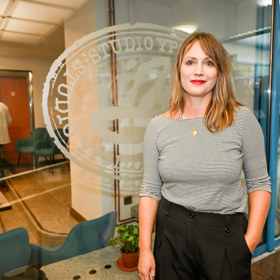 A takhle vypadá Markéta Plánková dnes - vlasy nechává odrůstat do jejich původní barvy a nebojí se ani šedin. 