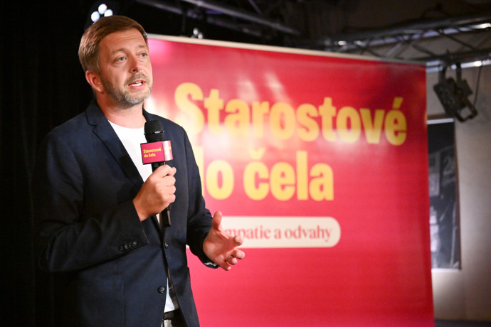 FOTO: Vít Rakušan během debaty.Vít Rakušan – stránka 11