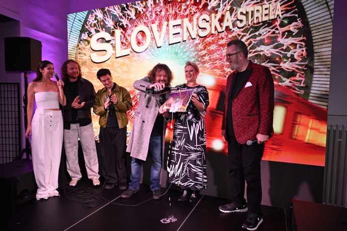 FOTO: Richard Müller křtil nové album. – stránka 31