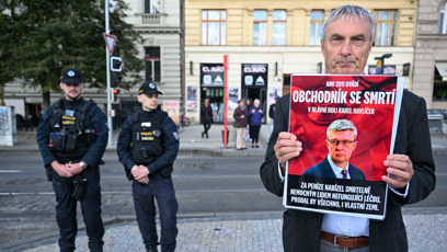 FOTO: Karel Havlíček čelil odpůrcům.