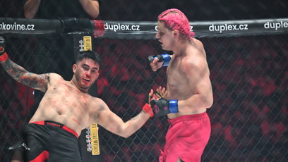 FOTO: Zápas skončil výhrou pro Krakena, přičemž soupeř vydržel do třetího kola a o vítězi se rozhodovalo na body.