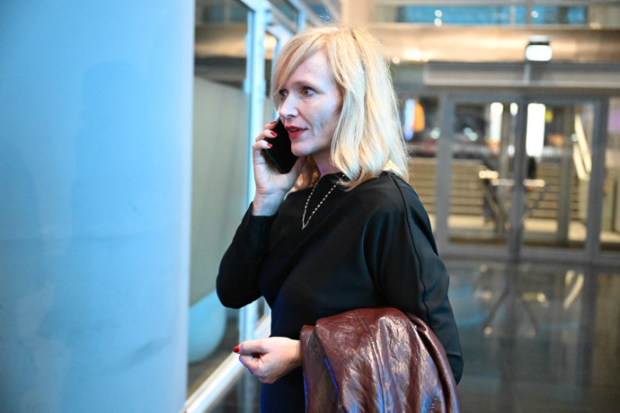 FOTO: Aňa Geislerová se místo propagace filmu věnovala telefonování. – stránka 27