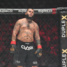 Leo Beránek v kleci.