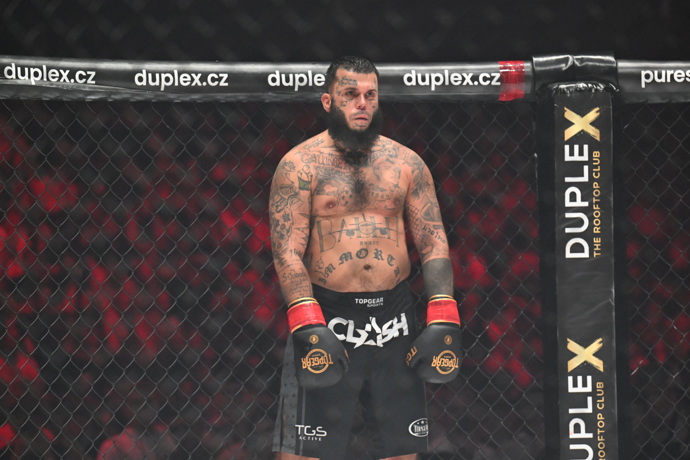 FOTO: Leo Beránek vypadal odevzdaně. – stránka 10