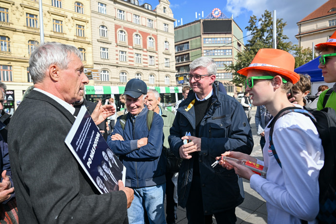 FOTO: Dnešní setkání ANO. – stránka 1