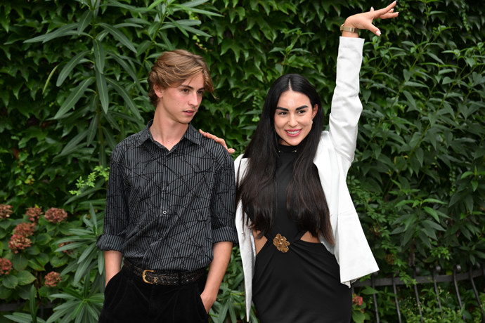 FOTO: Max Dolanský má k tanci blízko. – stránka 13