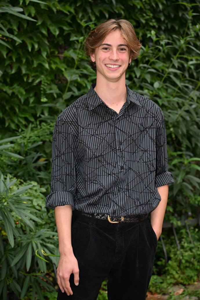 FOTO: Max Dolanský je mladý herec. – stránka 12