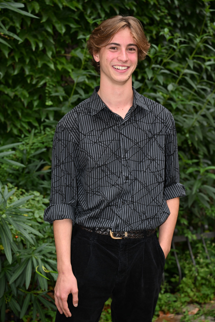 FOTO: Maxmilián Dolanský se dal na dráhu herce. – stránka 14