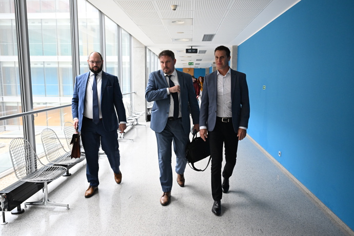 FOTO: Soudní spor Jaromíra Soukupa a Miroslava Dopity. – stránka 6