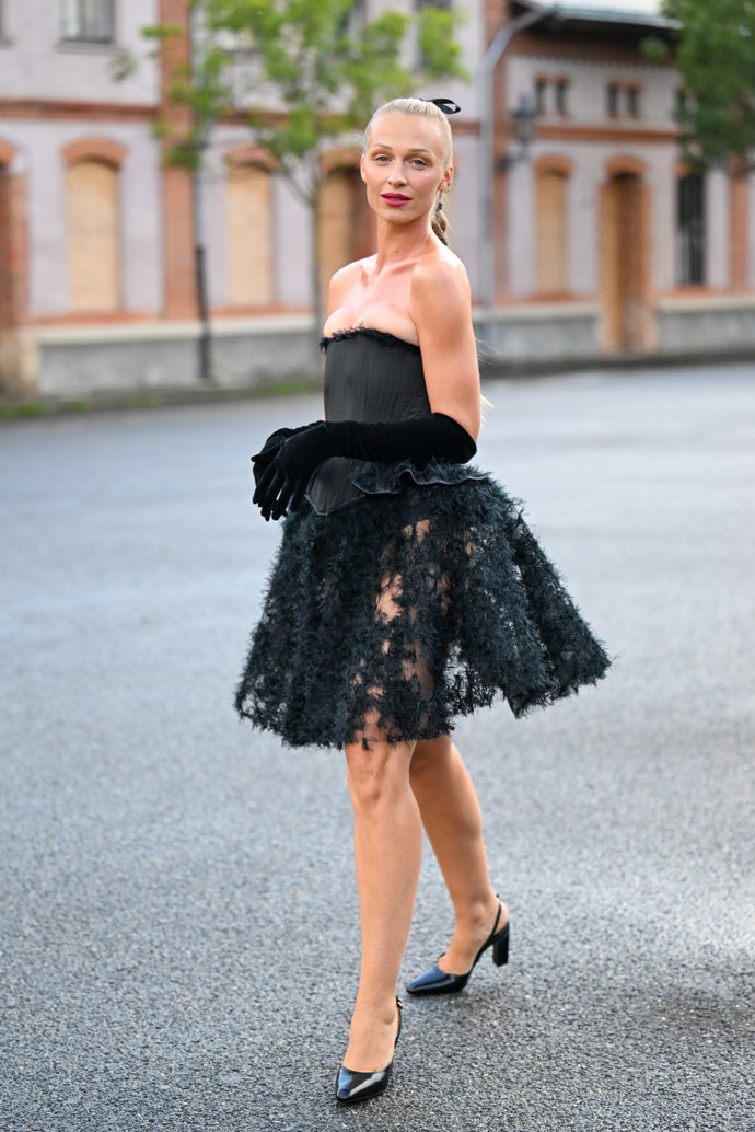 FOTO: Modelka Veronika Kašáková. – stránka 29