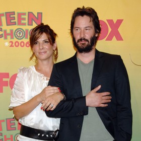 Herci ale dodnes zůstávají přáteli a Sandra o Reevesovi mluví jako o dokonalém gentlemanovi.