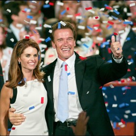 Maria Shriver podporovala svého muže během kalifornských guvernérských voleb, které hned dvakrát vyhrál.