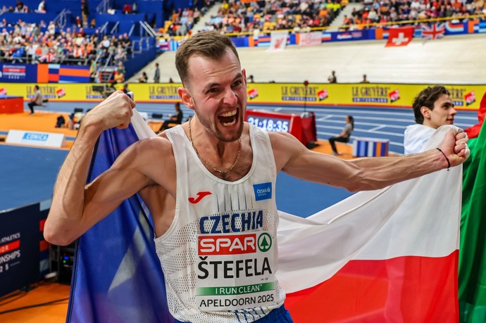 FOTO: Jan Štefela je úspěšný atlet. – stránka 4