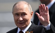 Vladimir Putin na vojenské přehlídce.