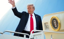 Donald Trump vyrazil na Aljašku.