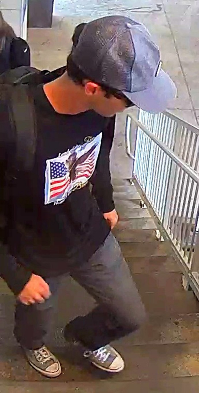 FOTO: Možný pachatel byl zadržen policií. – stránka 2