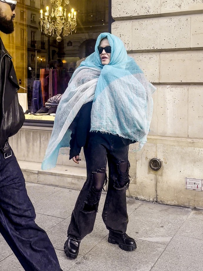 FOTO: Madonna byla k nepřehlédnutí.