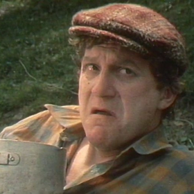 snímek ze seriálu Bez ženské a bez tabáku