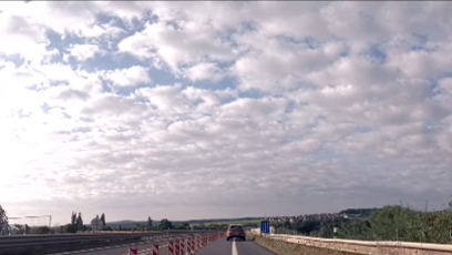 FOTO: Formule se proháněla po dálnici.