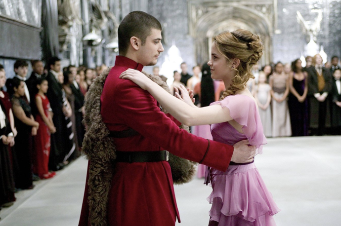 FOTO: Stanislav Yanevski a Emma Watson ve filmu Harry Potter. – stránka 7