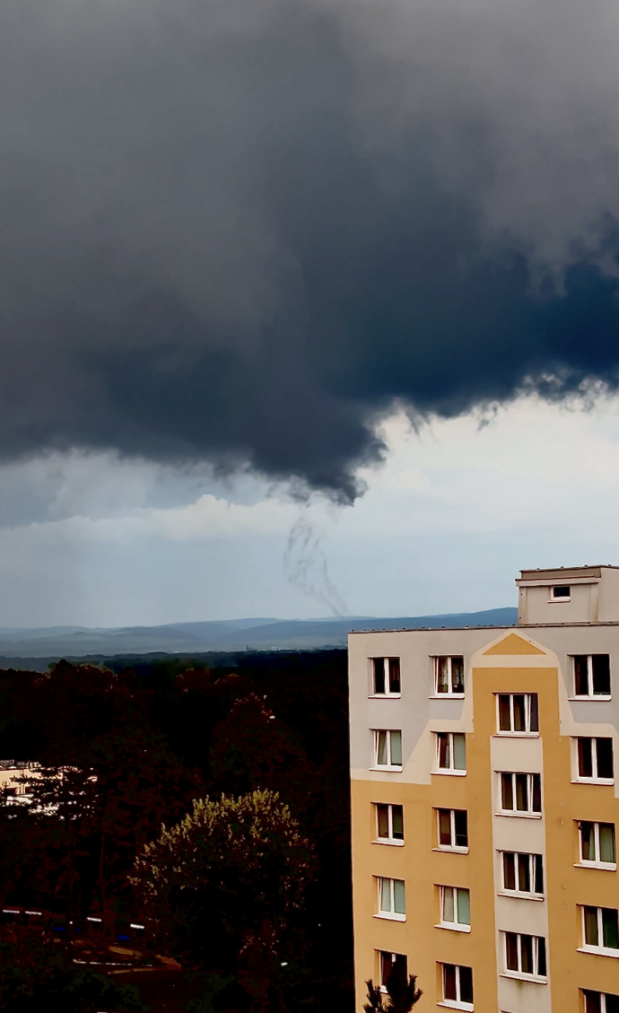 FOTO: Během neděle odborníky čeká ověřování případných škod. – stránka 6