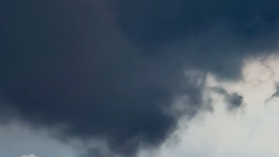 FOTO: Tornádo zasáhlo neobydlenou část.