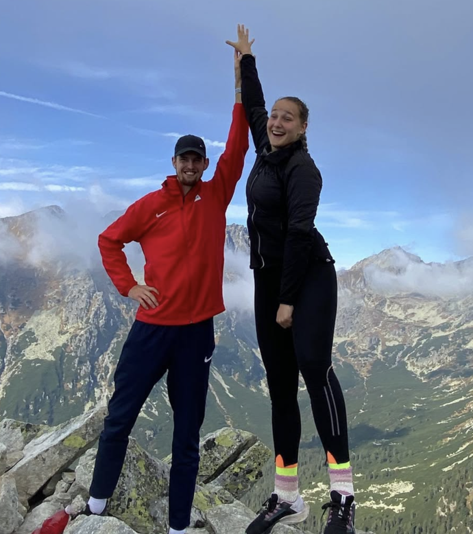 FOTO: Jan Štefela a jeho partnerka milují túry do přírody.