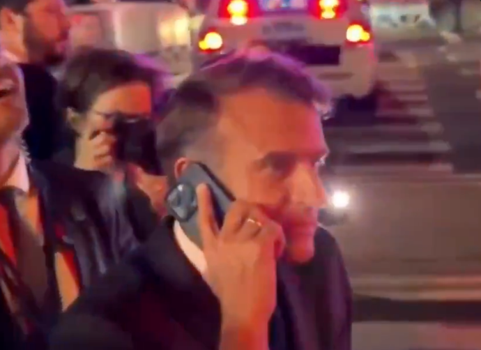 FOTO: Emmanuel Macron zažil v New Yorku nepříjemnou situaci. – stránka 3