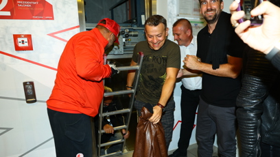 FOTO: Kapela Elán uvízla i s nástroji.