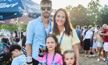 Známá moderátorka přišla s celou rodinou.