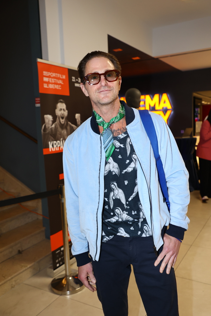 FOTO: Syn Michaela Douglasa, Cameron Douglas. – stránka 30