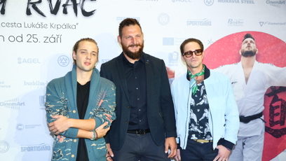 FOTO: Cameron Douglas a Edouard Philipponnat s Lukášem Krpálkem.