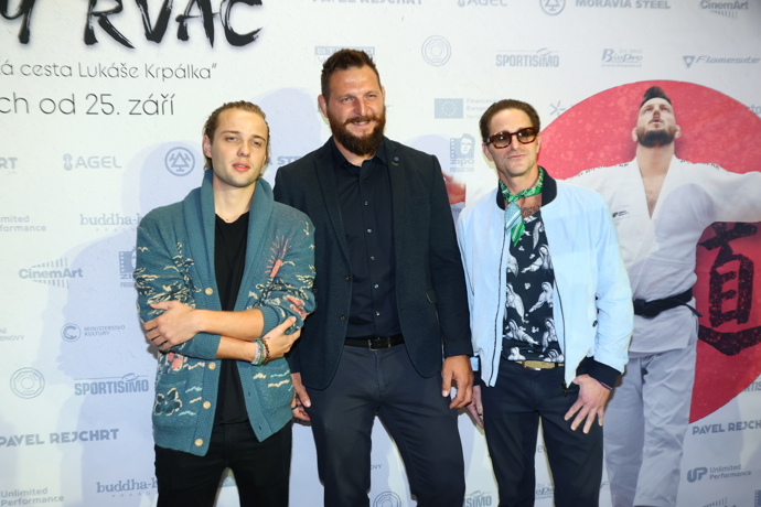 FOTO: Cameron Douglas a Edouard Philipponnat s českým judistou. – stránka 18