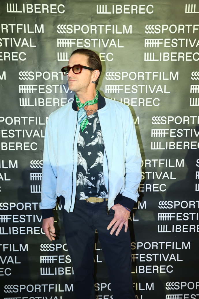 FOTO: Cameron Douglas byl kdysi problémový. – stránka 15
