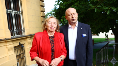 FOTO: Livia Klausová vsadila na červenou.