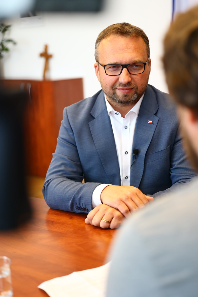 FOTO: Marian Jurečka je jedničkou SPOLU v Olomouckém kraji. – stránka 4