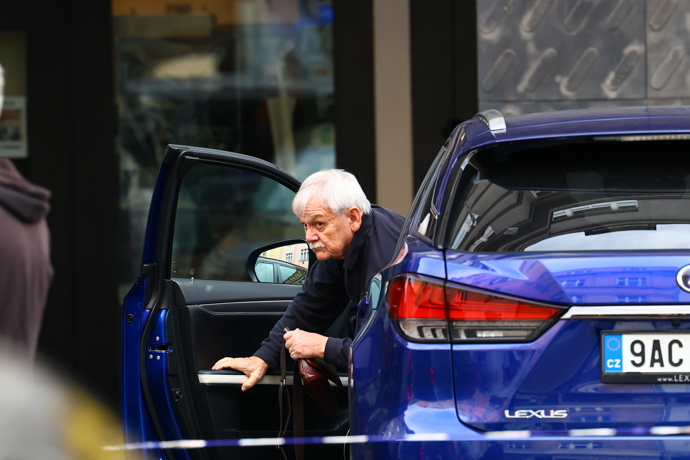 FOTO: Karel Šíp má stále plno energie na rozdávání. – stránka 10